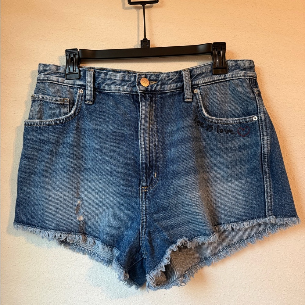 Lee Women's denim short size Medium high rise navy blue with minimal embroidery